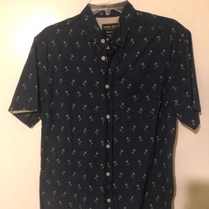 Men’s Short-Sleeve Hawaiian Shirt - Medium
